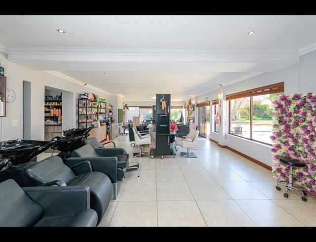 779M² INVESTMENT FOR SALE IN RANDPARK RIDGE